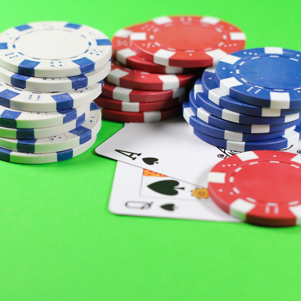 Meja Dragon Tiger Live Casino Madura Slot permainan cepat taruhan tinggi